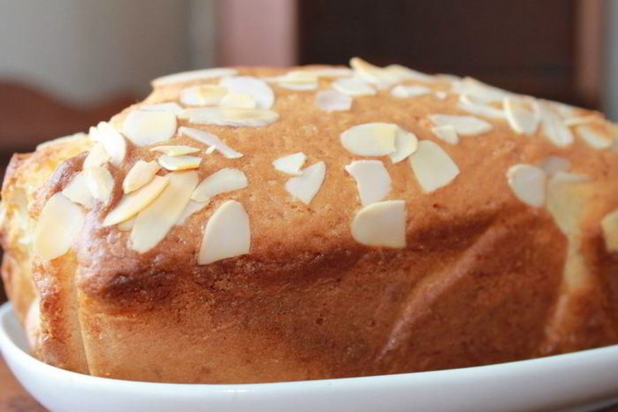 Рецепт лимонного кекса с миндальными лепестками