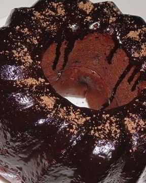 Шоколадно-вишневый кекс