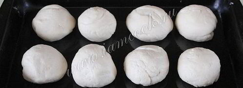 пампушки с чесноком к борщу. Шаг 7