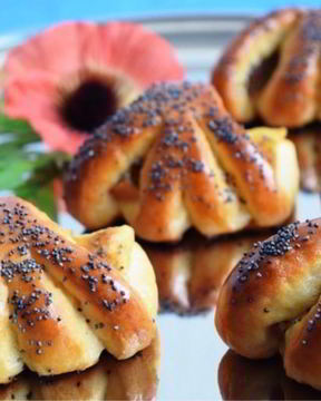 Конвертики с яблоками из творожного теста