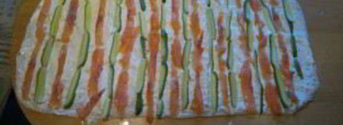 лаваш с красной рыбой и плавленым сыром. Шаг 2