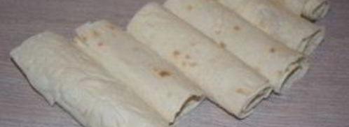 палочки из лаваша с начинкой. Шаг 5