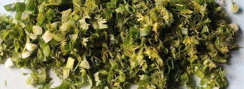 рулеты из лаваша с сыром и зеленью. Шаг 3