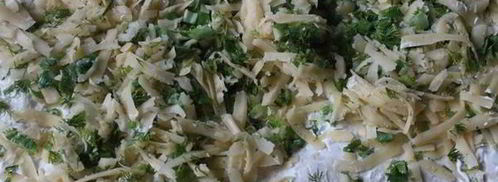 рулеты из лаваша с сыром и зеленью. Шаг 5