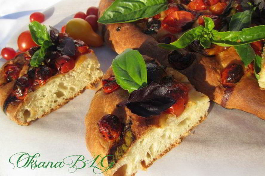 Рецепт фокаччи с ароматными томатами
