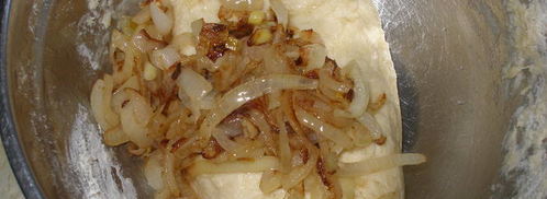 картофельная фокачча с жареным луком и маком. Шаг 5