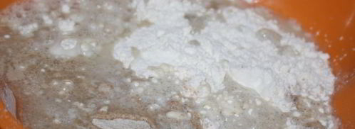 хлебные лепешки в духовке с луком и укропом. Шаг 2