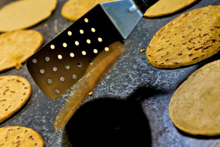 Рецепт лепешек на кефире с начинкой