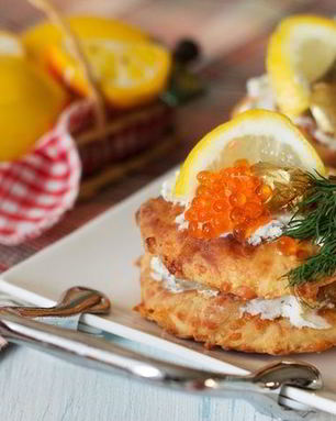 Лепешки тминные с копченной скумбрией