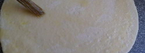 манаиш-лепешки с сыром и кунжутом, заатаром. Шаг 6