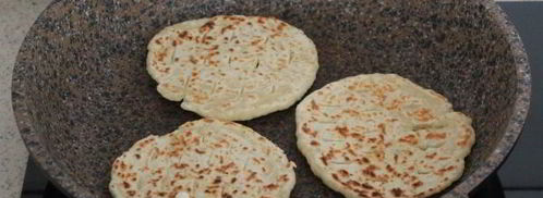 сырные лепешки на молоке на сковороде. Шаг 12