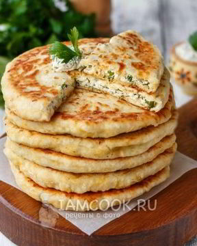 Сырные лепешки с начинкой