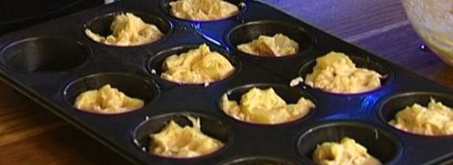 маффины с ананасами и грецкими орехами. Шаг 7