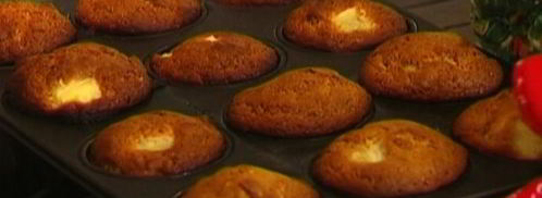 маффины с ананасами и грецкими орехами. Шаг 8