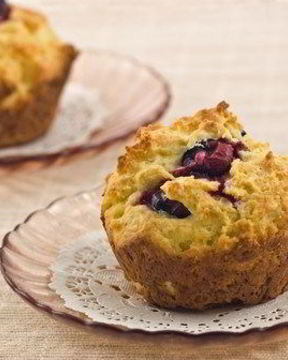 Маффины с пахтой и ягодами