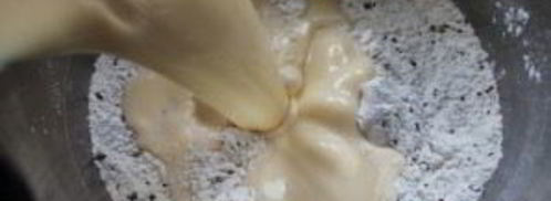 маффины со сгущенкой. Шаг 2