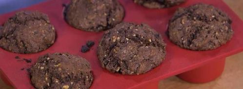 ореховые маффины с шоколадной начинкой. Шаг 7