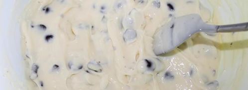 шоколадные маффины с крем сыром. Шаг 3