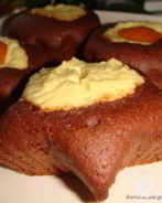 Шоколадные маффины с творожной начинкой
