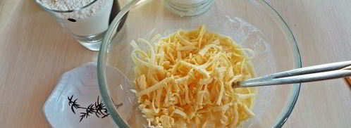 сырные маффины с черри. Шаг 11