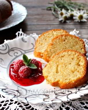 Манник на воде с яйцами