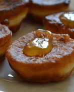 Дрожжевые оладьи на кислом молоке