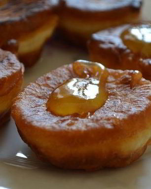 Дрожжевые оладьи на кислом молоке