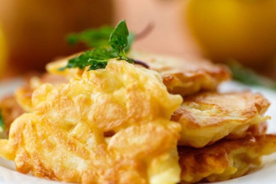 Рецепт оладий с айвой