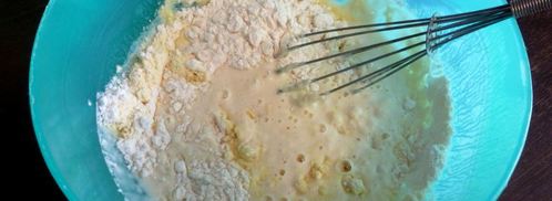 оладьи с сыром, укропом и вялеными томатами. Шаг 2