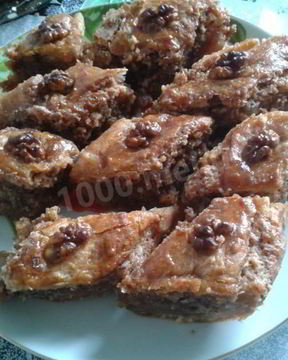 Пахлава с орехами