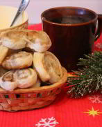 Печенье Ушки из слоеного теста с корицей