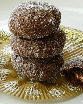 Шоколадно-ореховое печенье с сюрпризом