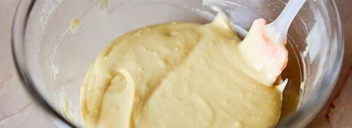 йогуртовый пирог с абрикосами и яблоками. Шаг 2