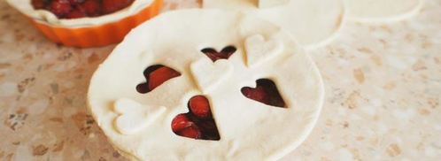 мини-пироги с клубнично-бальзамической начинкой. Шаг 8