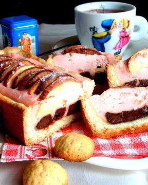 Песочный пирог с фруктами в творожном муссе