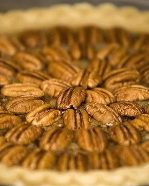 Пирог с орехами пекан, тростниковым сиропом и ромом