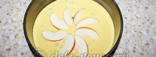 пирог с яблоками и смородиной. Шаг 12