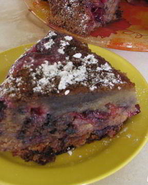 Пирог со сливами