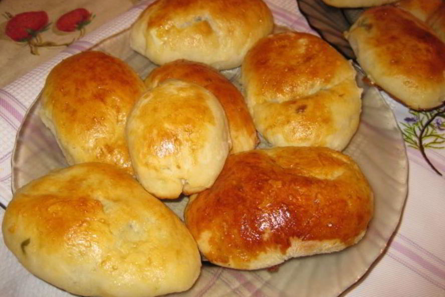 Рецепт быстрых пирожков на кефире в духовке нежнее пуха