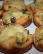 Открытые пирожки из слоеного теста