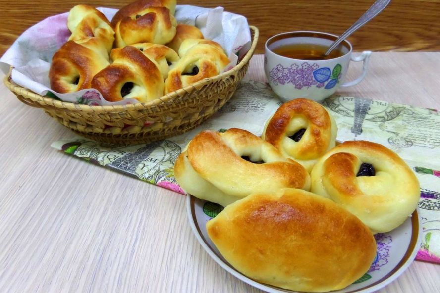 Рецепт пирожков с изюмом