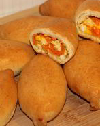 Пирожки с яйцами и морковью