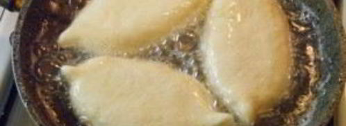 пирожки с яйцами на кефире. Шаг 12