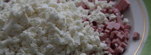 закусочные пирожки с колбасой и сыром. Шаг 3