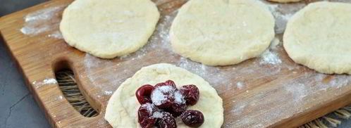 жареные пирожки с вишней. Шаг 7