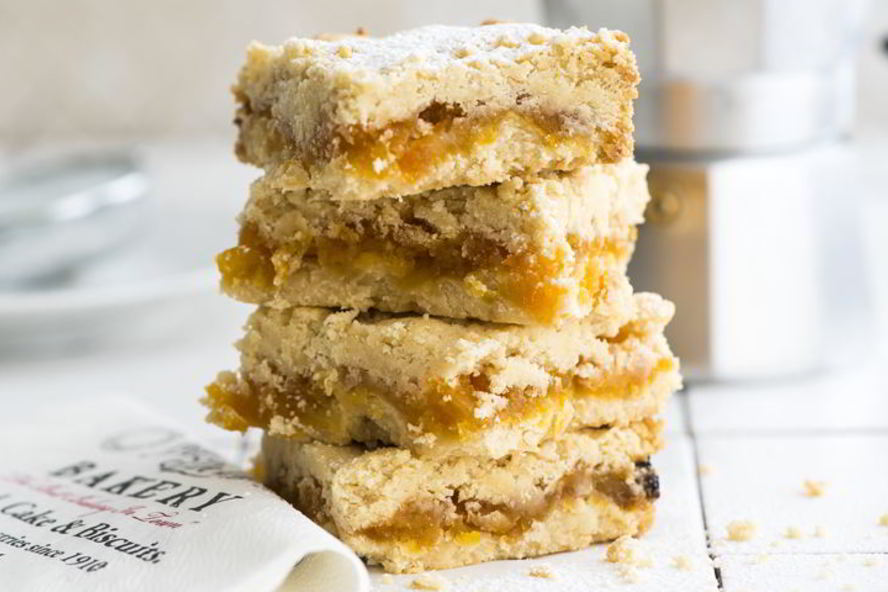 Рецепт домашнего нарезного пирожного с курагой