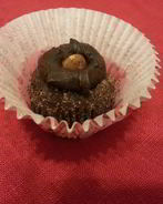 Пирожное Картошка с вишней и миндалем