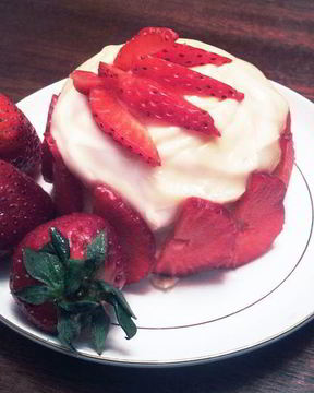 Пирожное Клубничка