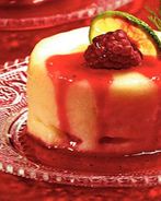 Пирожное с ягодным кремом = мусс из гребешков с малиновым соусом