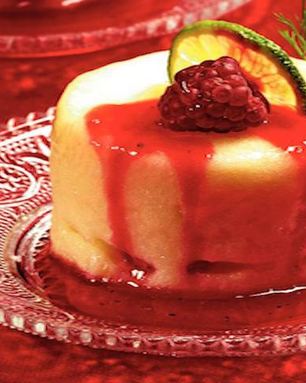 Пирожное с ягодным кремом = мусс из гребешков с малиновым соусом